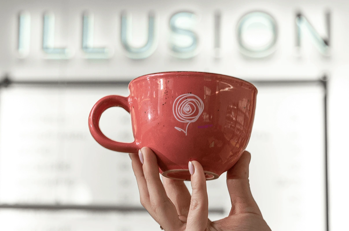 Чашка з логотипом кави Illusion